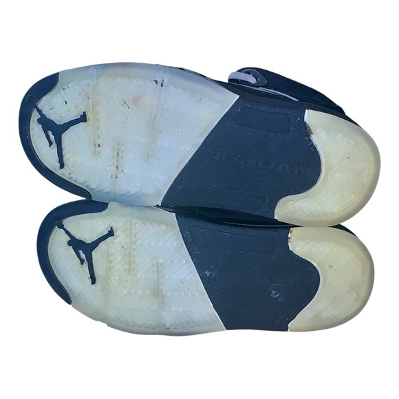 Nike Air Jordan 5 Retro High-Top Sneakers - Picture 5 of 6